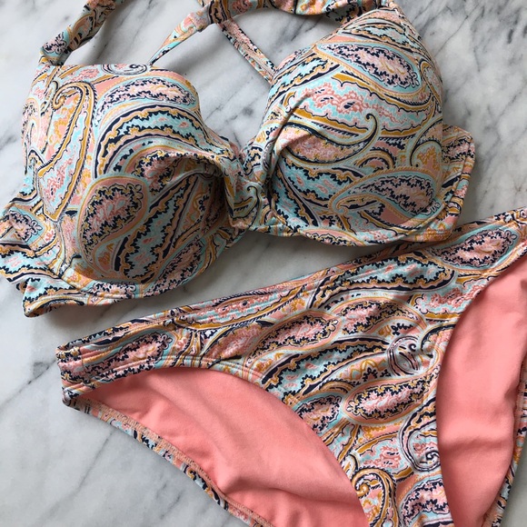 Athleta Other - Athleta aqualuxe paisley bikini 36D /DD MEDIUM